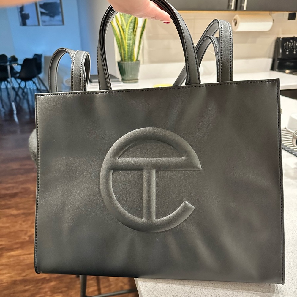Telfar medium shopper black